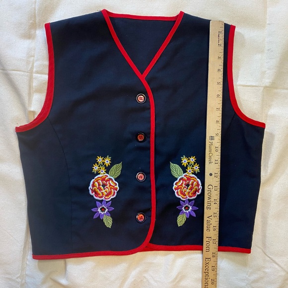 EVA Vintage 90s Square Fit Floral Embroidered Red Trimmed Vest Boho Teacher SZ8 - Picture 5 of 8